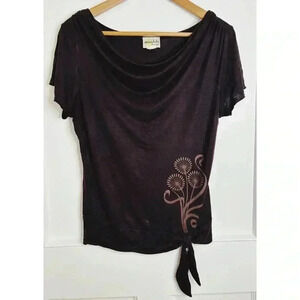 Mandala Designs Cap Sleeve, Cowl Neckline Shirt with  Flower Design Size M